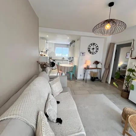 Le Bellevue - T3 - Gare & Les Jardins Darcy - Parking Free Appartement Dijon Buitenkant foto